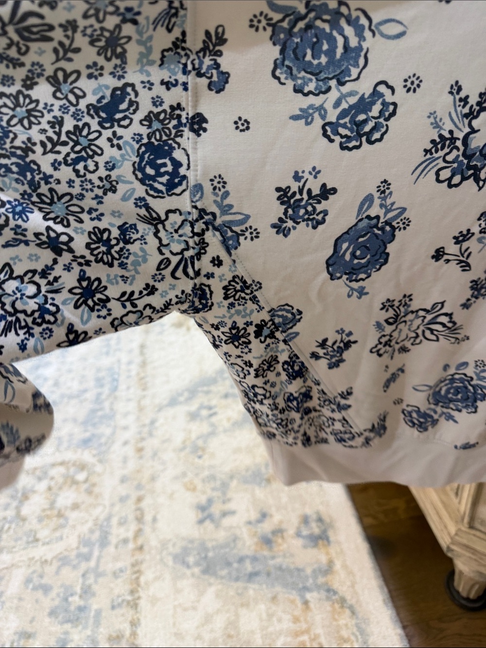 Floral sweatshirt - Picture 8 of 14